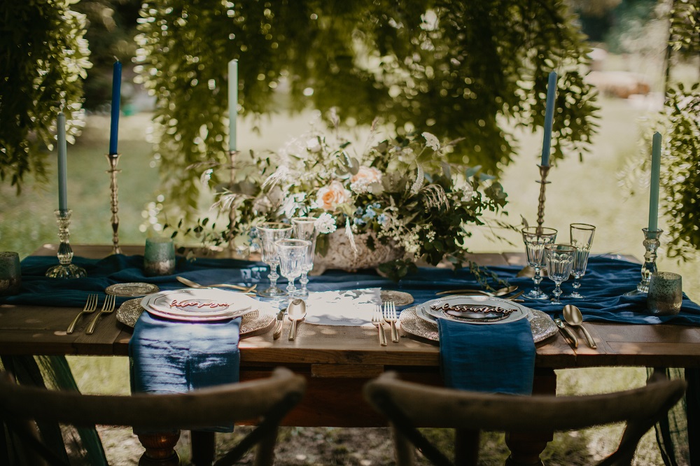dusty blue wedding table setting
